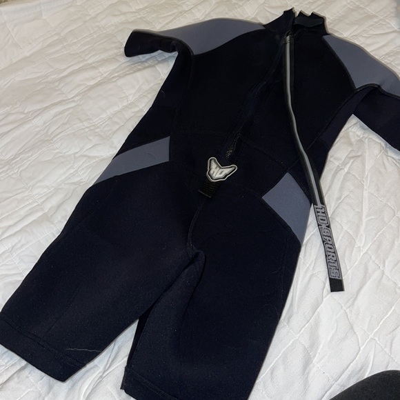 HO Sports size 8 youth wet suit - Picture 3 of 4